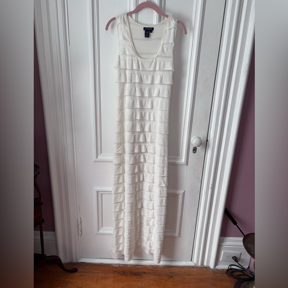 Women’s Max Edition Ivory Sleeveless Stretchy Tiered Maxi Dress Size Medium